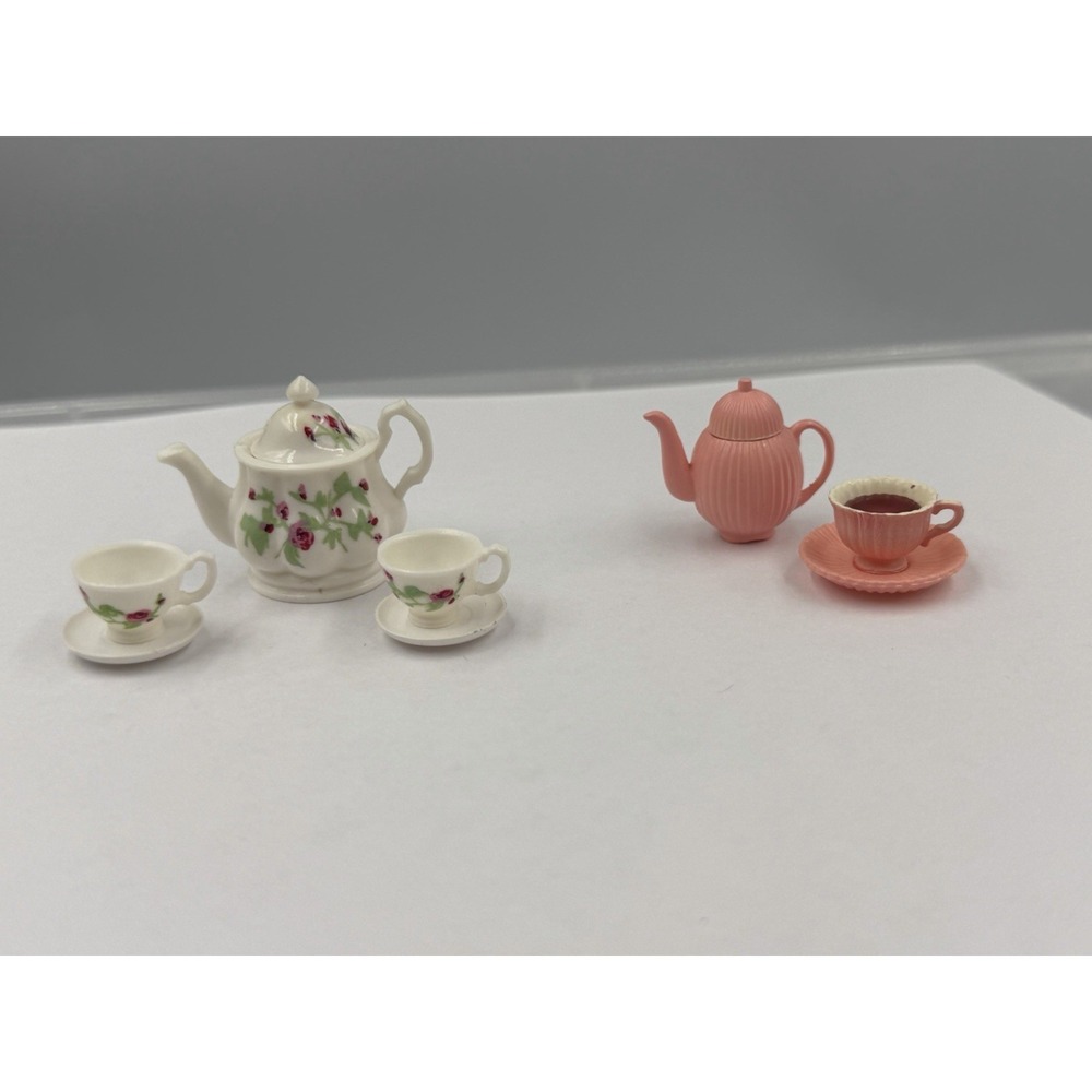 2 Sets Of Dollhouse Minatures Tea Pots Teacups And Saucer Plates